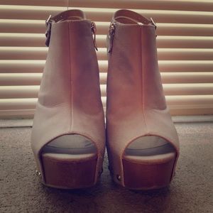 Nude open toe Chinese Laundry wedge sling back